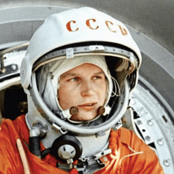 Информационный час «Женщины в космосе»