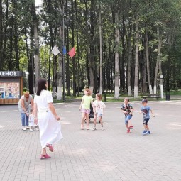«Разноцветное лето» - развлекательная программа для детей дошкольного возраста.