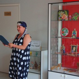 Обзорная выставка творческих работ участников коллективов Дворца «Творческий путь»