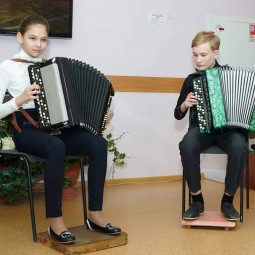 Показ записи фрагментов отчетного концерта «В сиянии музыки»