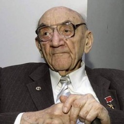 10 лет назад умер Борис Черток