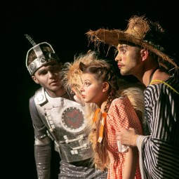 Спектакль «Волшебник Изумрудного города»