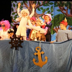 Спектакль «Приключения Буратино в сказке «Козленок, который...»