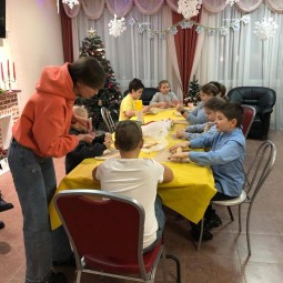 Веселый снеговик
