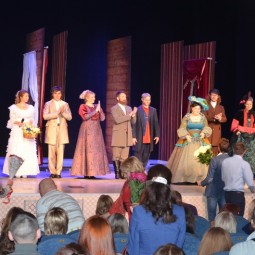 Спектакль «Старый друг лучше новых двух»