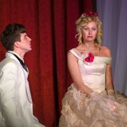 Спектакль «Беда от нежного сердца»