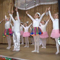 Театрализованное представление «Новогодняя история»