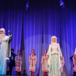 Новогодний спектакль «Волшебная иголочка»