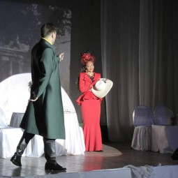 Спектакль «Светит, да не греет»