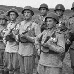 Трансляция музыкальной композиции «Вот солдаты идут»