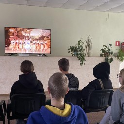 «Лебединое озеро» – просмотр балета, посвященный Международному Дню хореографа
