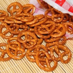 «Кренделек» - музыкально-игровая программа.