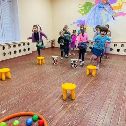 Развлекательная программа «Народные игры и забавы»