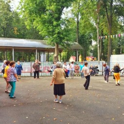 «Танцы в парке»