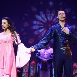 Мюзикл-шоу «Нотр-Дам-де-Пари» и «Ромео и Джульетта»