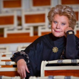 Елена Образцова