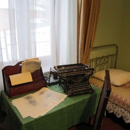 Онлайн-выставка одного экспоната. Пишущая машинка «Underwood»