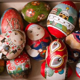 «Карусель идей» - мастер-класс по росписи деревянных сувениров