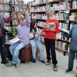 Кружок игрового чтения «Читай/Играй»