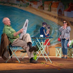 Спектакль «Не торопитесь прощаться»