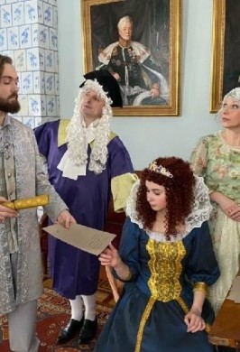 Показ фильма «Гори, гори ясно»