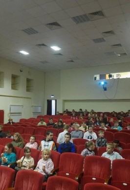 Кинопоказ фильма ко Дню семьи, любви и верности «ОН+ОНА»
