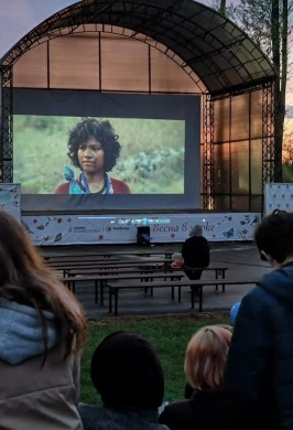 Летний кинопоказ в рамках проекта Кинопарк