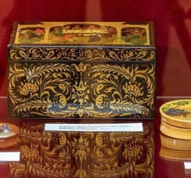 Экскурсия «Русские лаки»
