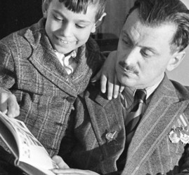 Онлайн-программа «Читаем вместе. Басня Сергея Михалкова «Любитель книг»