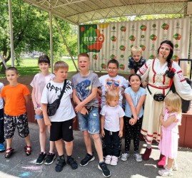 Фольклорно-игровая программа для детей «Давай дружить народами!»