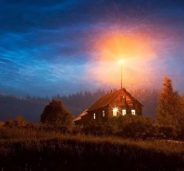 Спектакль «Стеклянные ягоды»