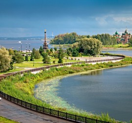 Выставка «Огромный мир открыт и манит»