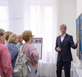 Финисаж выставки «Мир наивного искусства»
