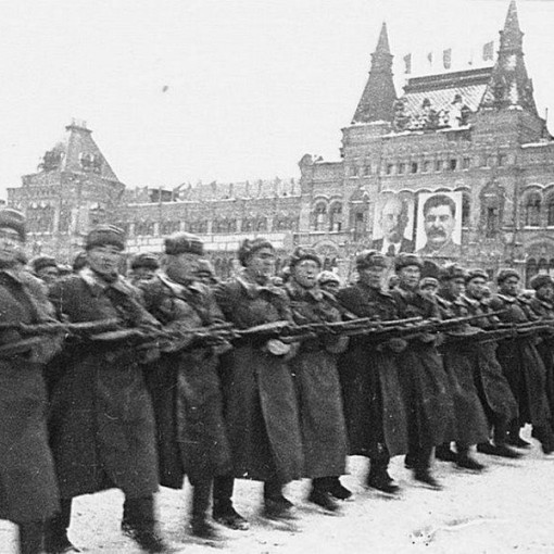 Парад на красной площади 7 ноября 1941 года картина