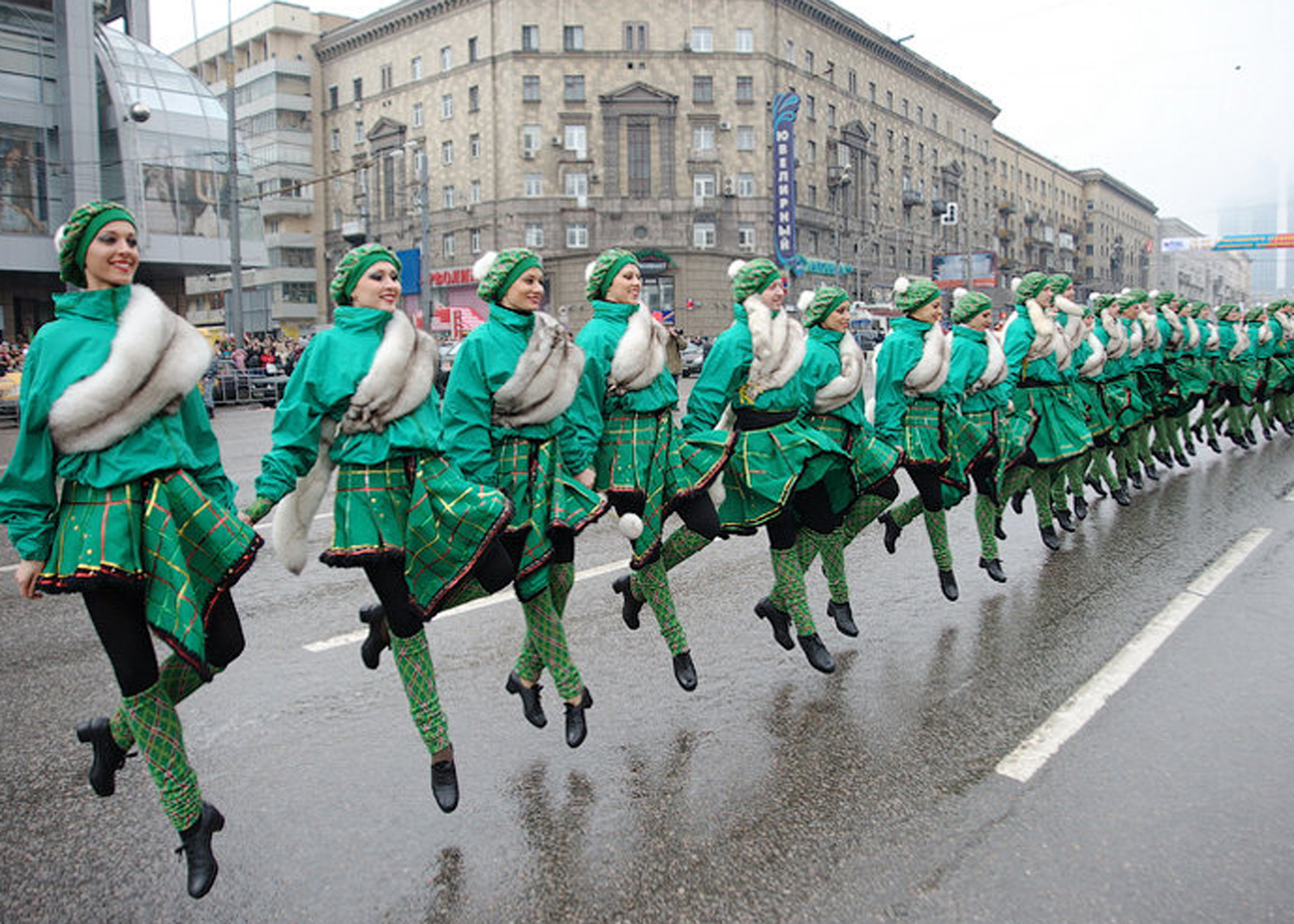 Irish could. Северная Ирландия танцы. Кейли ирландские танцы. Ирландские народные танцы. Народные танцы Ирландии.