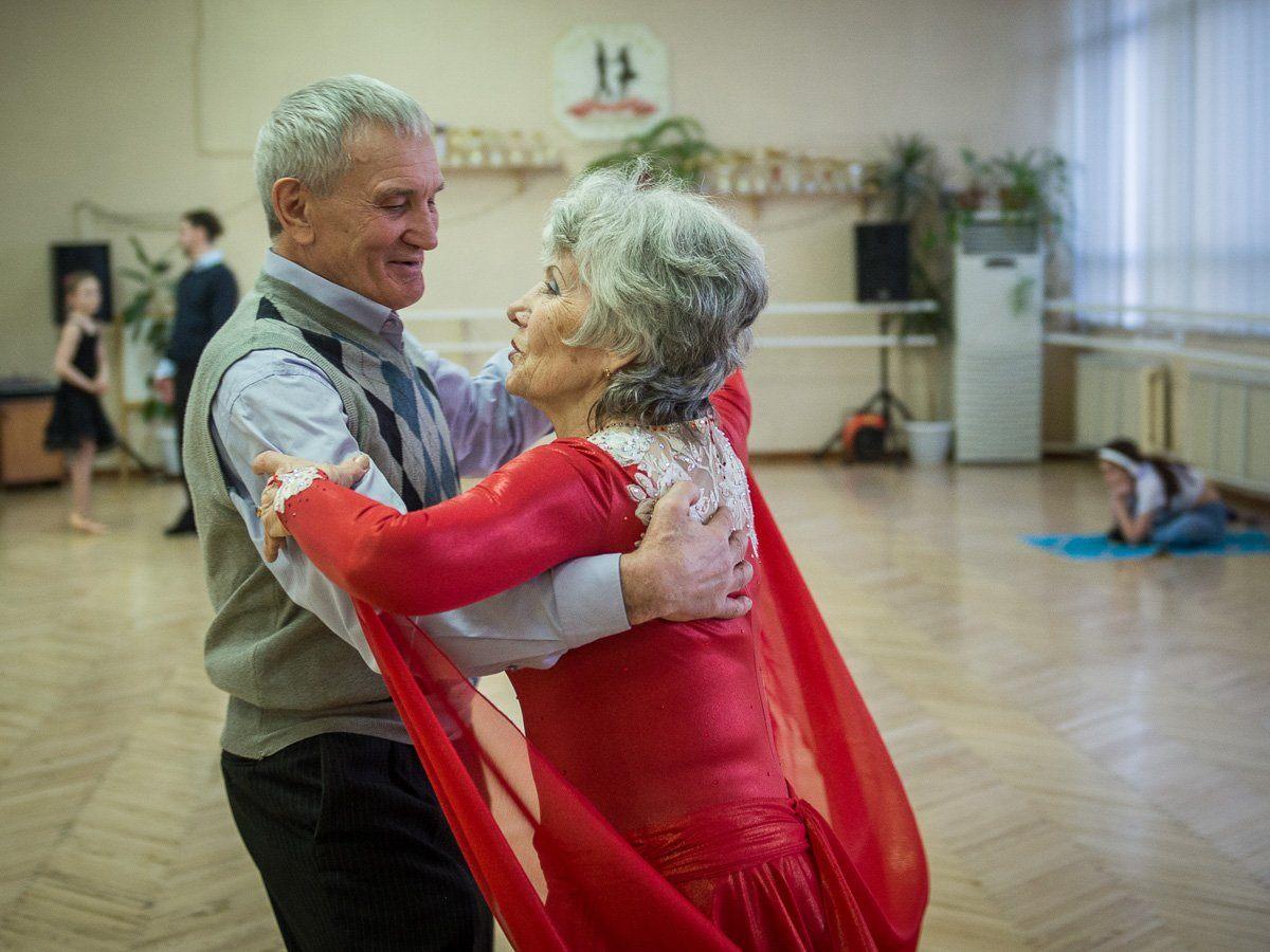 Школа танцев для пенсионеров